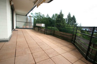 Smarter Wohnen! Traumhafte 3-Zi.-Whg. mit offenem Kamin und 23 m² Balkon in Ratingen-Mitte!
