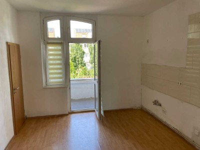 Freundliche und sanierte 3,5-Zimmer-Wohnung mit Balkon in Oberhausen