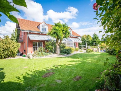 Exklusives Anwesen mit Pool auf großzügigem Traumgrund