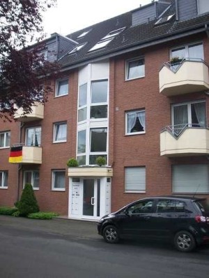 Frechen-Innenstadt Ruhiglage; 2 1/2  Zimmer-Maisonette, hell & modern