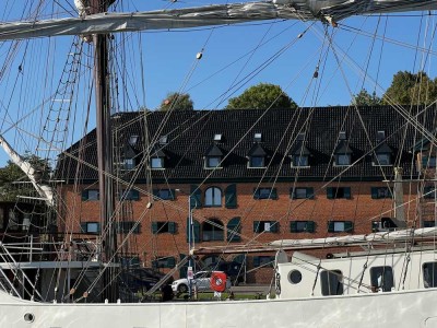 Exklusives 2-Zimmer-Loft mit Fördeblick in Kiel-Holtenau, sofort frei, Erstbezug nach Sanierung