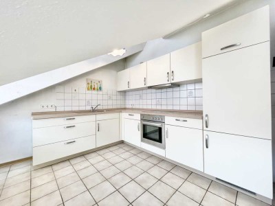 Gemütliche 3- Zimmer Wohlfühlwohnung mit Sonnenuntergangsbalkon