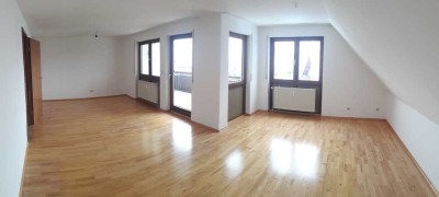 Helle 5,5 Zi. Maisonettewohnung in zentraler Lage