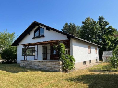 Ihr Traumhaus in Geisenfeld - Freistehend, geräumig und voller Potenzial