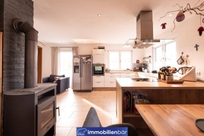 großes Haus mit viel Platz - Gemütlichkeit und Charme