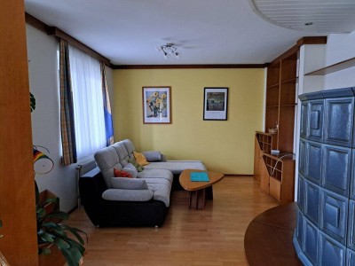 Sehr gepflegte 3-Zimmer-Wohnung mit Kachelofen, Balkon und Car-Port Nähe Golfplatz und Freizeitinsel Piberstein
