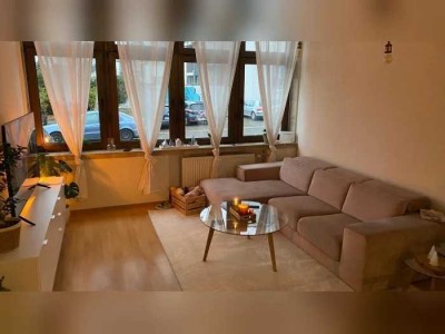 Schöne Souterrainwohnung in Rheinnähe