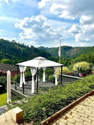 Sonnige Aussichten in bester Nachbarschaft – Modernisiertes Reihenhaus mit Garten