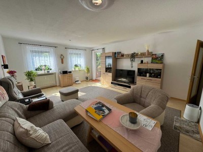 Helle 3-Zimmer-Wohnung mit Balkon, Garage und Gemeinschaftsgarten in Mühldorf am Inn