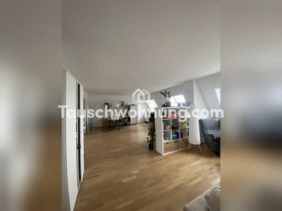 Tauschwohnung: Große, helle 2-Zimmer Wohnung in Bestlage mit großem Atelier