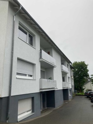 Tolle 3-Zimmer-Wohnung mit Einbauküche und Balkon in Nagold (Wohngebiet Kernen)