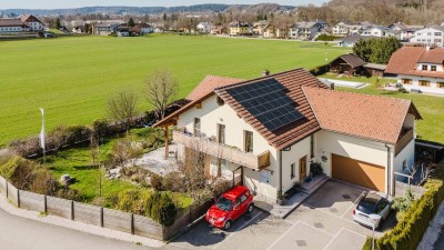 Großzügiges Anwesen: Raum für Familie und Geschäft