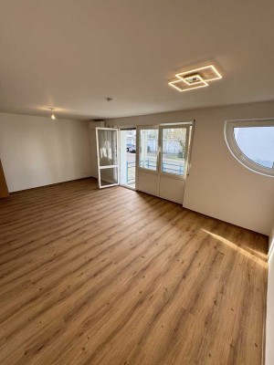 *** Erstbezug nach Renovierung - modernes Wohnen in Landau ***