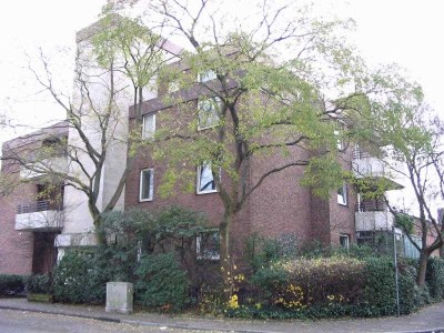 1A-Stilvolle 4-Zi.-Wohnung mit Garten u. gehobener Innenausstattung in Düsseldorf-Lörick