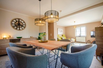 WILLKOMMEN IN IHREM NEUEN ZUHAUSE – EIN MODERNES STADTHAUS VOLLER EMOTIONEN UND LEBENSFREUDE!