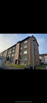 Wohnen mit Wohlfühlfaktor – Dachgeschosswohnung mit Kamin und Ankleidezimmer