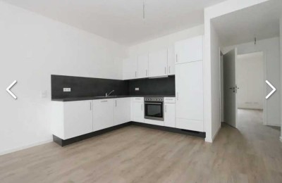 Stilvolle 2-Raum-EG-Wohnung mit Terrasse und EBK in Schönefeld