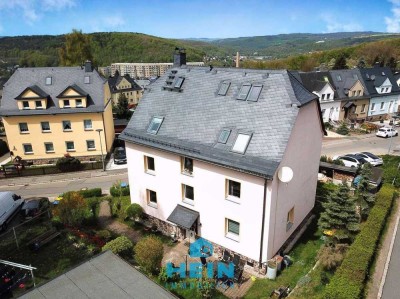 Idyllische Dachgeschosswohnung: Sonne, Ruhe und Weitblick