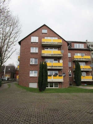 4-Zimmer, KDB, G-WC im EG mit Balkon und Garage