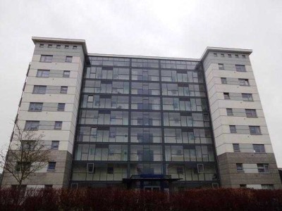 Wir haben renoviert für Sie! Top 2,5 Zimmer Wohnung mit Balkon und Aufzug!