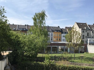 Geschmackvolle 2-Raum-Wohnung mit Balkon in Köln Humboldt/Gremberg