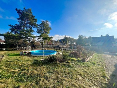 Provisionsfrei! Großes wärmegedämmtes Ein-/Zweifamilienhaus mit Pool,Luftwärmepumpe und großen Garten!