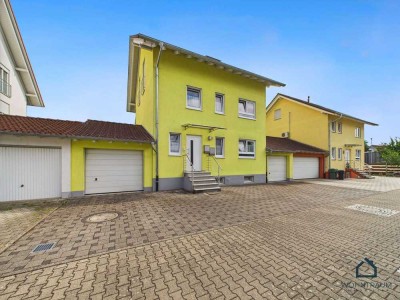 Nur für kurze Zeit: Ein-Zweifamilienhaus mit Photovoltaik, Wärmepumpe, Garage und vieles mehr!