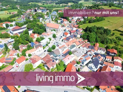 Kapitalanlage mit Perspektive – Wohn- und Geschäftshaus am Marktplatz von Tittling