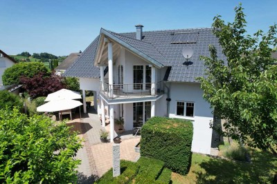 Mediterranes Wohnjuwel mit außergewöhnlichem Grundriss & großem Garten