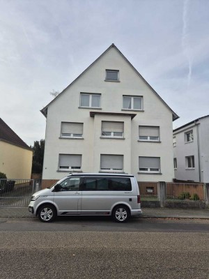 Gemütliche 5-Zimmer-Maisonettewohnung mit Garten & Garage in Obertshausen-Hausen