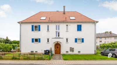 Haus im Haus! Stilvolle und große Wohnung mit fünf Zimmern, Garten und Terrasse