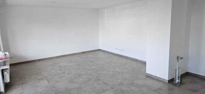 � Erstbezug nach Kernsanierung �