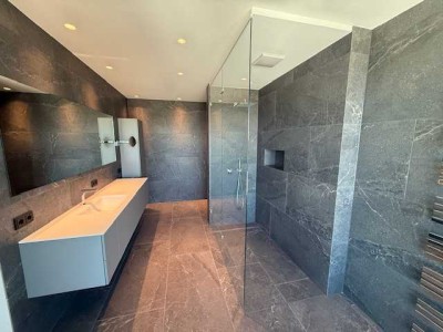 Exklusive 3-Zi-ETW mit Loggia, Bulthaup/Gaggenau EBK, 2 TG-Stellplätze, Erstbezug, 90482 Nürnberg