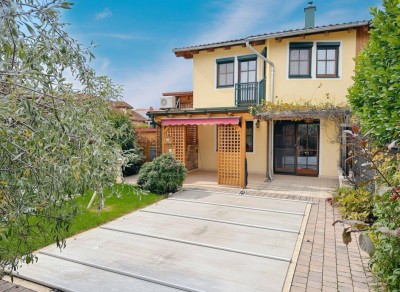 Ihr Traumhaus in Teesdorf: Gepflegtes Reiheneckhaus mit Terrasse und Garage!