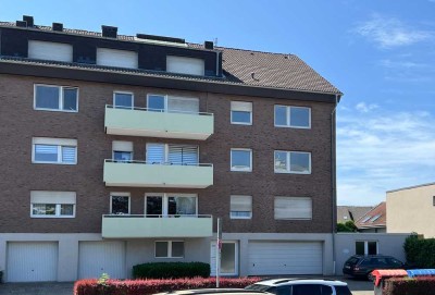 gepflegte 3-Zimmer-Wohnung mit Balkon in Richterich am Markt.