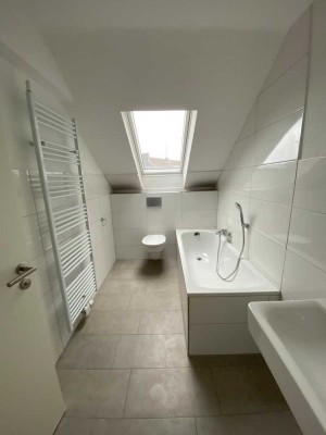 Frisch sanierte gemütliche 3 Zimmer Wohnung