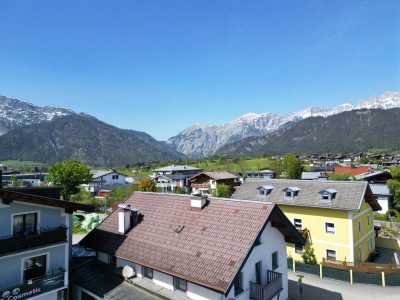 EXTREME PREISSENKUNG!!! Wohnhaus mit flexibler Nutzung als Einfamilienhaus oder als Gastrobetrieb möglich, Altbau, in zentraler, sonniger Lage in Saalfelden..