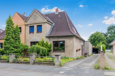 Gestalten, wohnen, genießen – Großzügige Doppelhaushälfte mit viel Platz und großem Garten