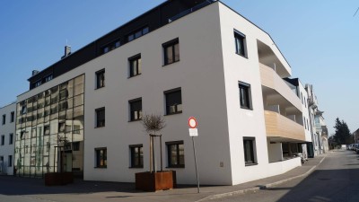 Ruhige 2-Zimmer-Wohnung im Zentrum mit 30 (!) m2 Terrasse provisionsfrei