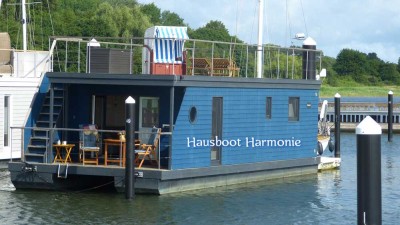 HAUSBOOT  - eine extravagante Immobilie
