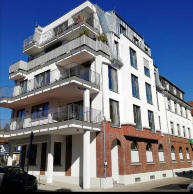 Moderne 4-Zi-Wohnung mit sehr gehobener Ausstattung in zentraler Lage