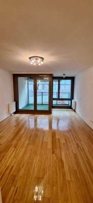 2 ZIMMER WOHNUNG MIT LOGGIA - NEUBAU - GARAGE - PROVISIONSFREI