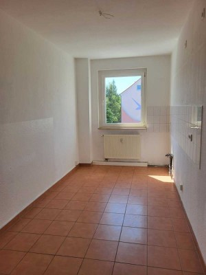 Kautionsfrei! Großzügige 3 -Raumwohnung mit Aufzug, Balkon und Tageslichtbad