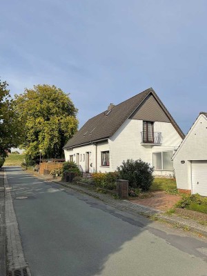 3-Zimmer-DHH in Lemwerder mit EBK in ruhiger Lage