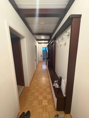 Moderne 4-Zimmer Wohnung mit Balkon im 3. Stock