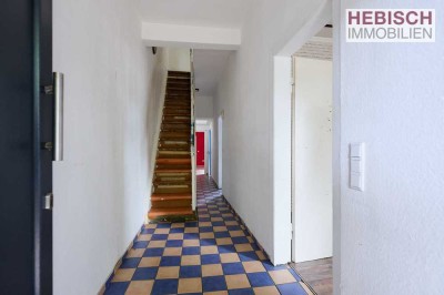+ FÜR HANDWERKER + EFH MIT FREIEN GESTALTUNGSMÖGLICHKEITEN + SANIERUNGSBEDARF+ KÄUFERPROVISIONSFREI+