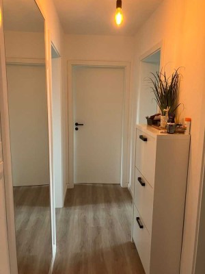 Top sanierte 3 Zimmer Wohnung mit EBK, Stellplatz & Garten - ruhig & zentral
