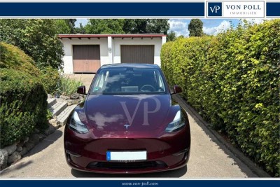 Tesla inclusive