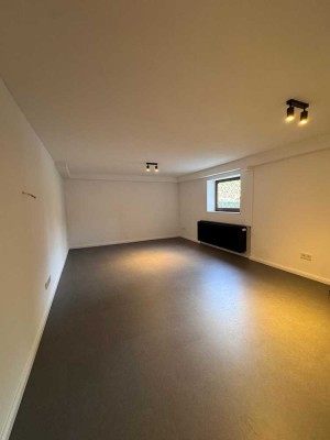 Frisch renoviertes 1-Zimmer-Apartment – Nähe Uni Riedberg