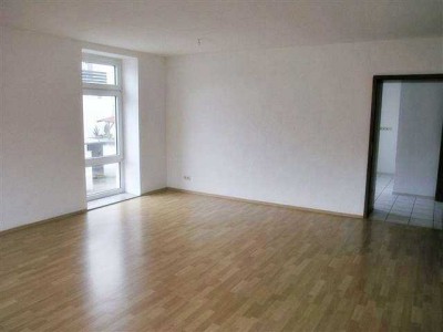 Nidda- zenrumsnahe 3-Zi-Wohnung mit Hausmeisterservice